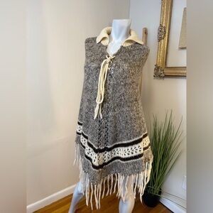 MKM Designs Knitted Poncho Tie Collar Large Retro Boho Hippie Tan VINTAGE